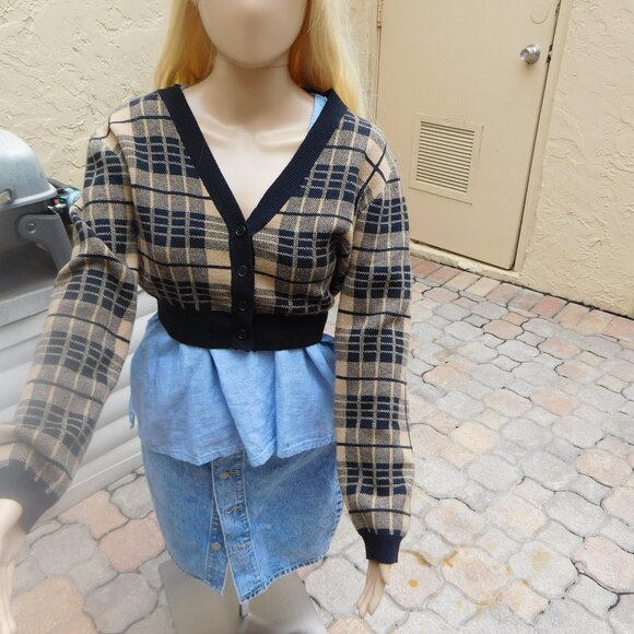 Love Tree Cropped Black & Beige Warm-Toned Top – Size Medium - Picture 1 of 7